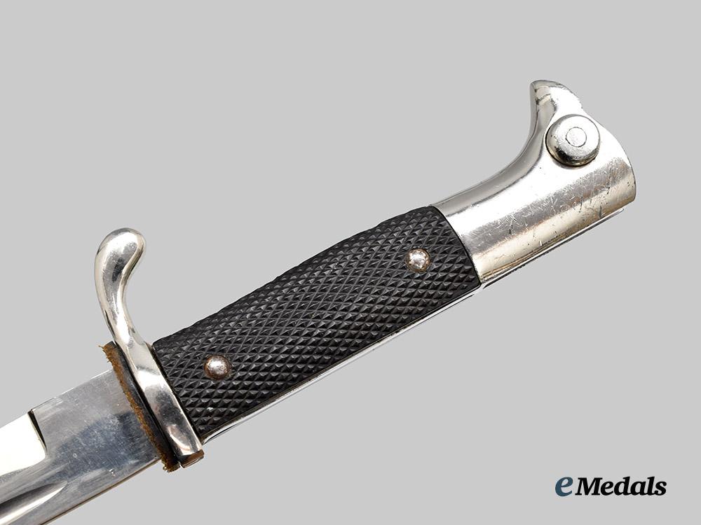 germany,_heer._a_pair_of_dress_bayonets___m_n_c8566