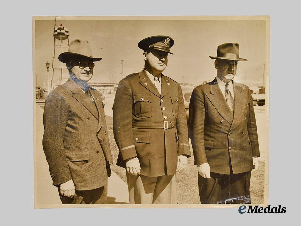 united_states._a_photograph_signed_by_harry_truman,1944___m_n_c8567