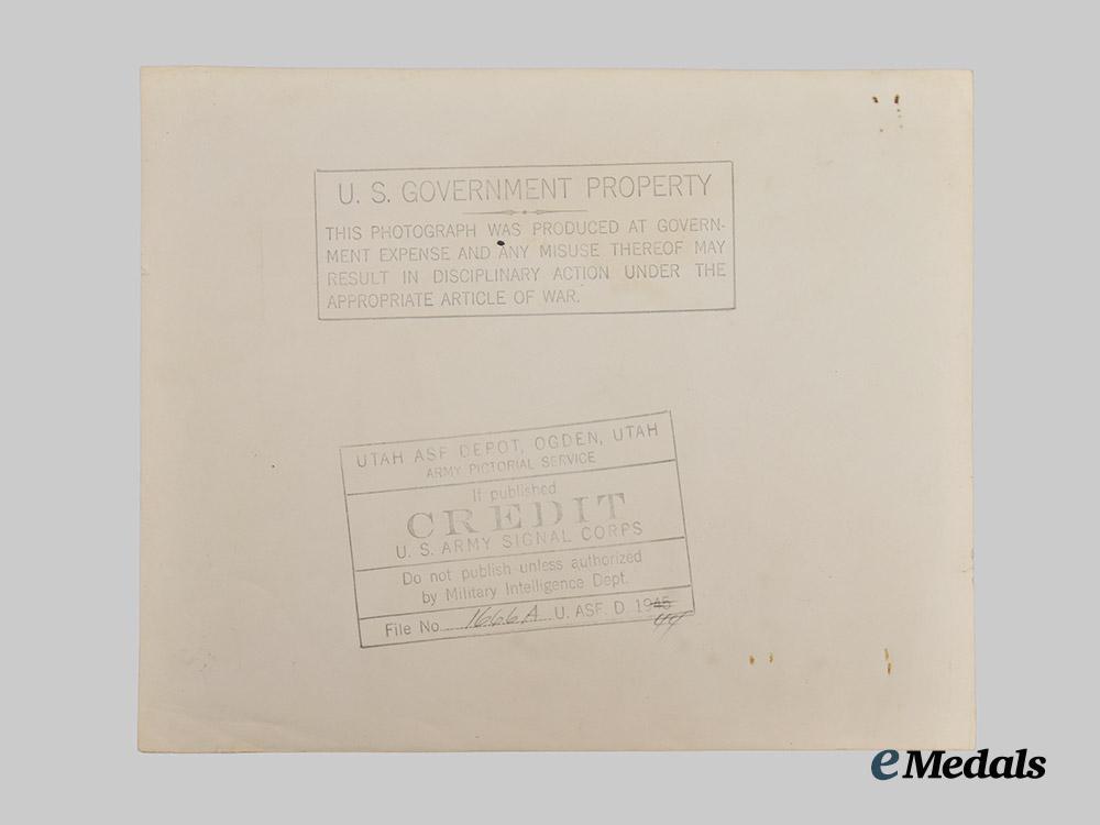 united_states._a_photograph_signed_by_harry_truman,1944___m_n_c8568