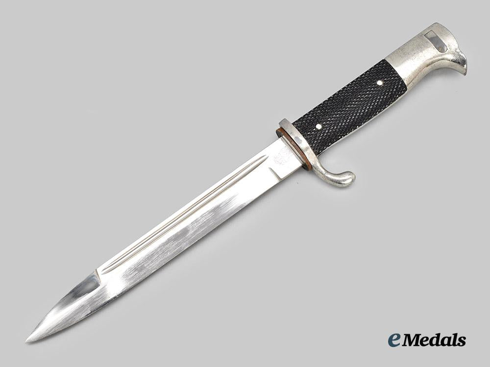 germany,_heer._a_pair_of_dress_bayonets___m_n_c8573