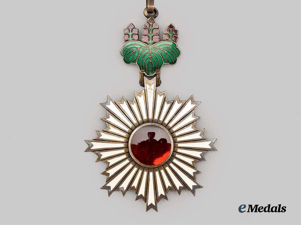 japan,_empire._an_order_of_the_rising_sun_and_japanese_decorations_to_arthur_diosy,1910___m_n_c8603