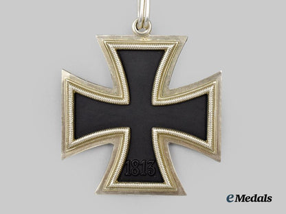 germany,_federal_republic._a_knight’s_cross_of_the_iron_cross,_exhibition_example_with_case_by_steinhauer&_lück,_c.1960___m_n_c8613