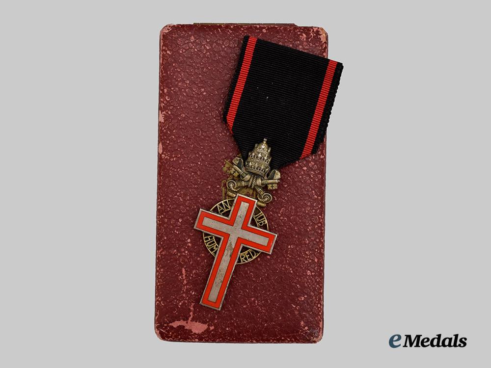 vatican,_papal_state._a_pope_pius_i_x_bene_merenti_medal,_c.1930___m_n_c8624