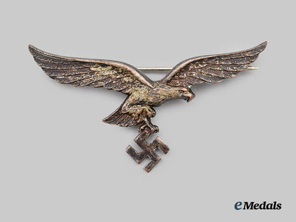 germany,_luftwaffe._a_summer_tunic_breast_eagle,_second_pattern,_by_friedrich_linden___m_n_c8632