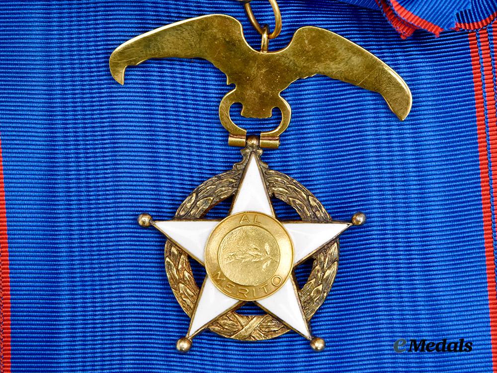 chile,_republic._an_order_of_merit,_grand_cross_set_i._class,_type_v,_c.1950___m_n_c8642