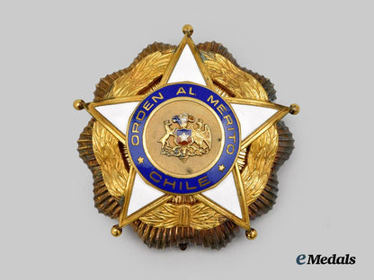 chile,_republic._an_order_of_merit,_grand_cross_set_i._class,_type_v,_c.1950___m_n_c8643