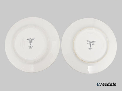 germany,_third_reich._a_pair_of_mess_hall_plates___m_n_c8676