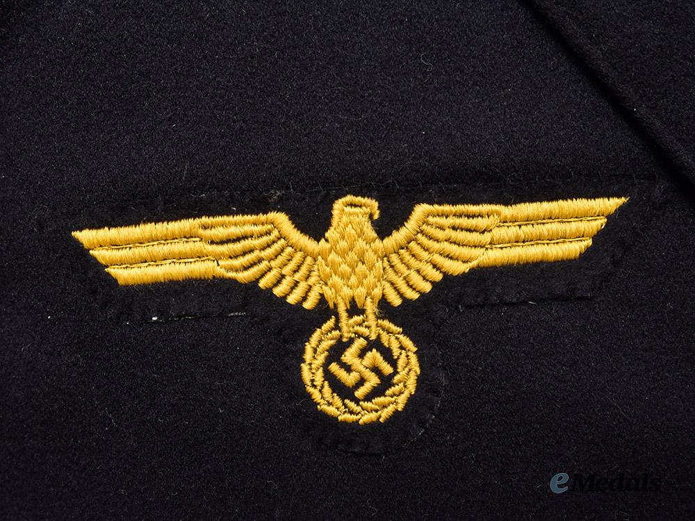 germany,_kriegsmarine._a_mint_gefreiter’s_parade_jacket,_with_bekleidungsamt_kiel_mark,_c.1939___m_n_c8691