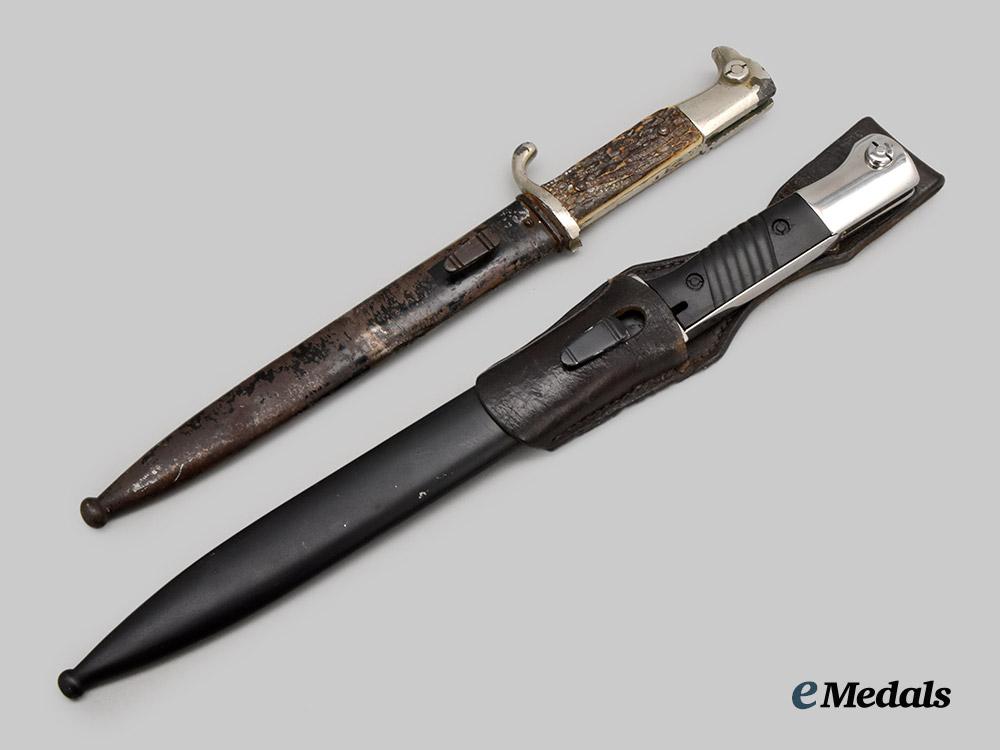 germany,_third_reich._a_pair_of_bayonets,_combat_and_dress_versions___m_n_c8694