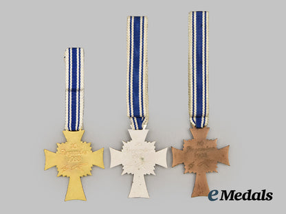 germany,_third_reich._a_lot_of_three_honour_crosses_of_the_german_mother,_all_grades___m_n_c8718