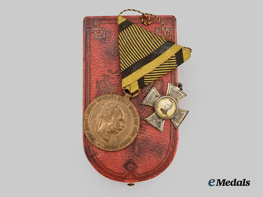austria,_imperial._an1873_war_medal_in_case___m_n_c8751