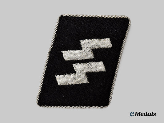germany,_s_s._a_waffen-_s_s_officer’s_runic_collar_tab,_late-_war_flat_wire_version___m_n_c8757