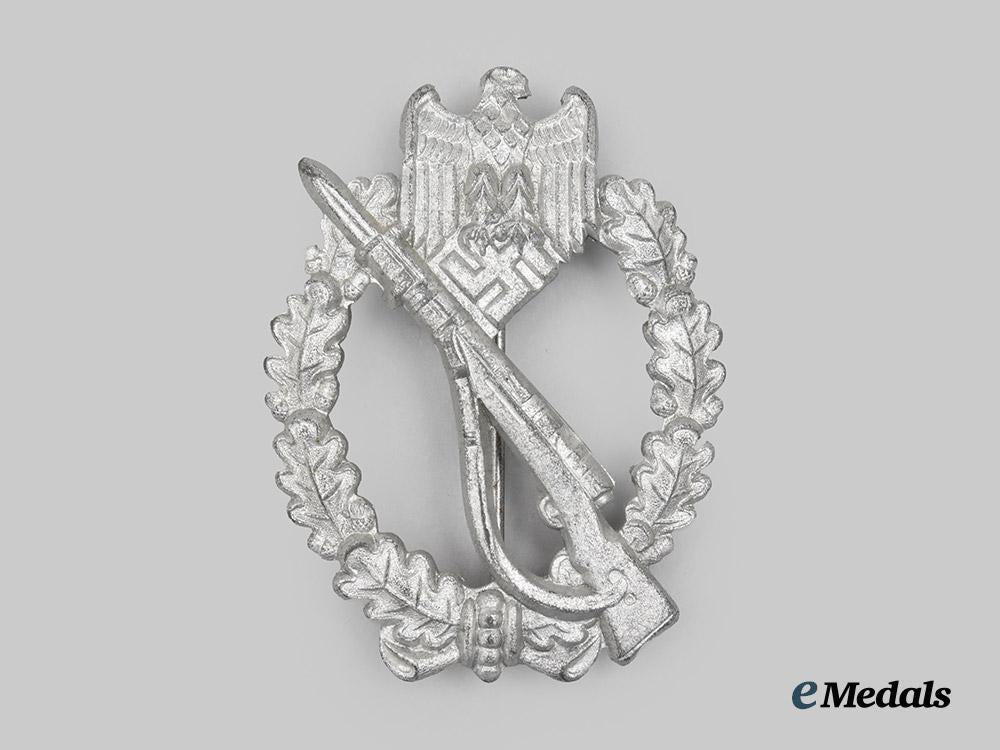 germany,_wehrmacht._an_infantry_assault_badge,_silver_grade___m_n_c8758