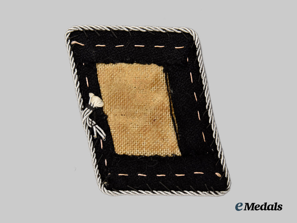 germany,_s_s._a_waffen-_s_s_officer’s_runic_collar_tab,_late-_war_flat_wire_version___m_n_c8758