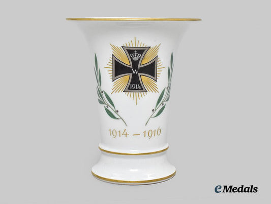 germany,_imperial._a_first_world_war_patriotic_vase,_by_meissen_porcelain___m_n_c8763-_recovered
