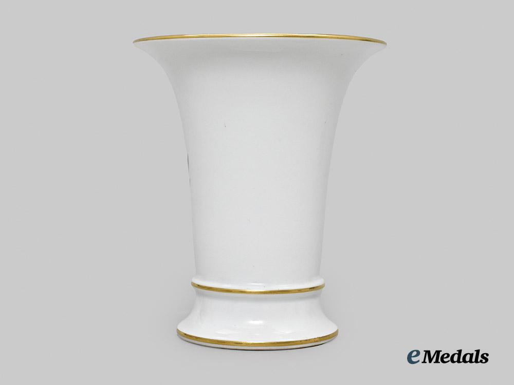 germany,_imperial._a_first_world_war_patriotic_vase,_by_meissen_porcelain___m_n_c8765-_recovered