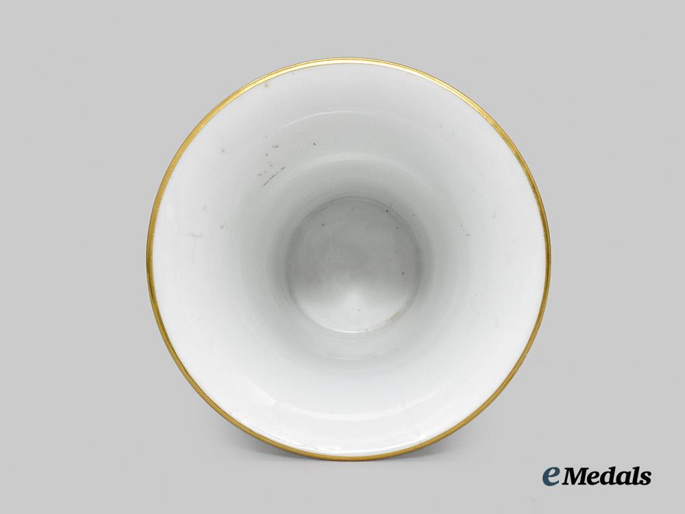germany,_imperial._a_first_world_war_patriotic_vase,_by_meissen_porcelain___m_n_c8766-_recovered