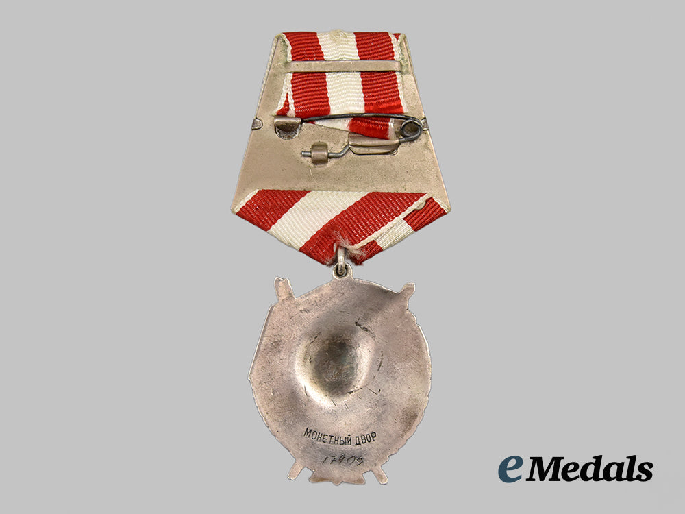 russia,_soviet_union._an_order_of_the_red_banner,_type_i_i_i,_variation_i,3rd_award___m_n_c8807