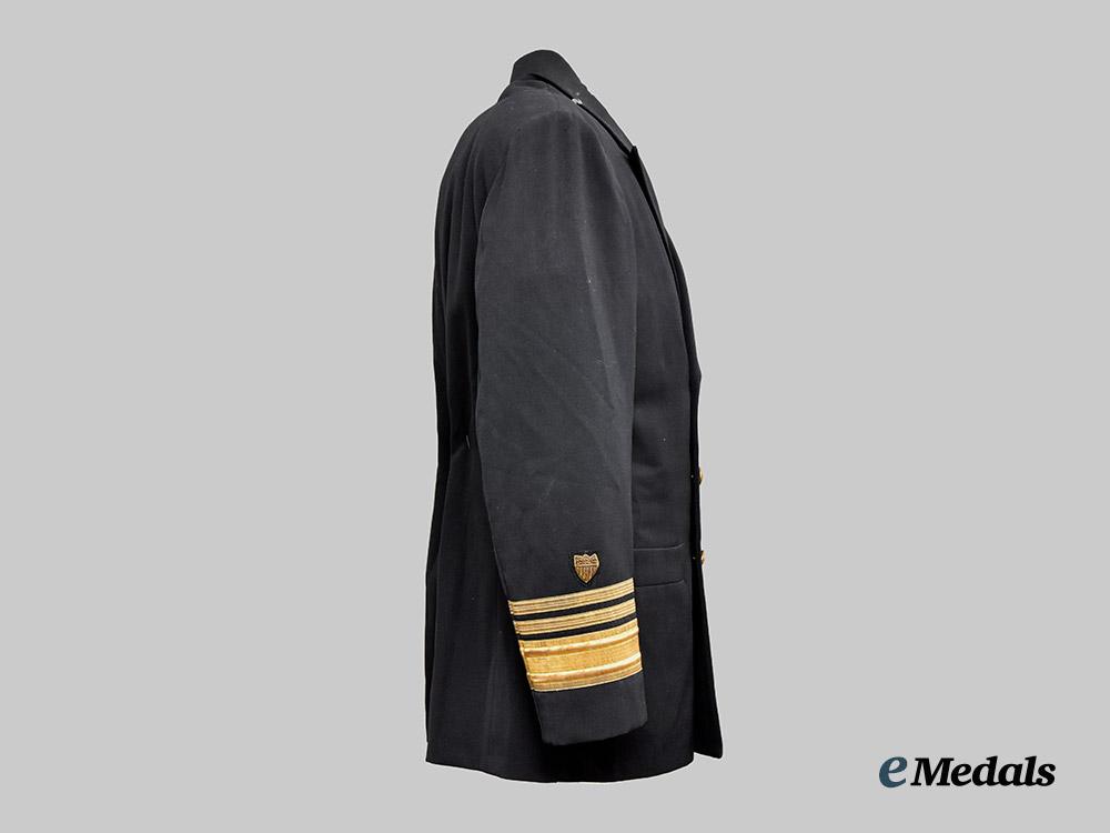 united_states._the_service_uniform_attributed_to_vice_admiral_donald_mc_gregor_morrison,_u_s_c_g___m_n_c8814