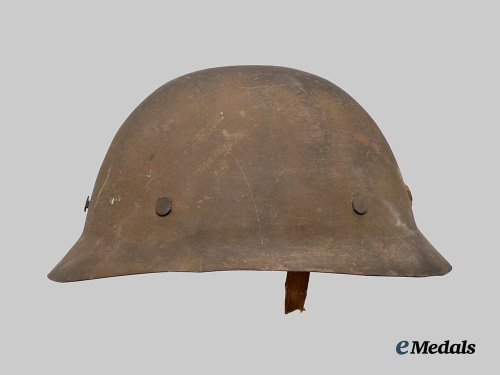 japan,_empire._a_t90_civil_defense_helmet,_c.1943___m_n_c8817