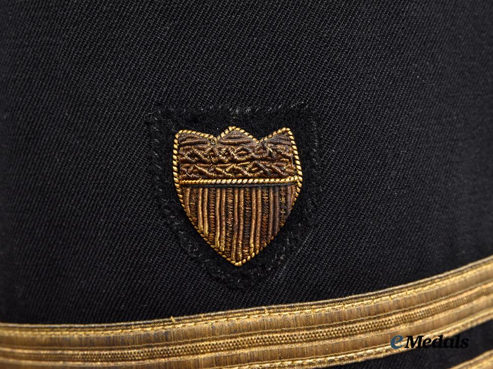 united_states._the_service_uniform_attributed_to_vice_admiral_donald_mc_gregor_morrison,_u_s_c_g___m_n_c8820