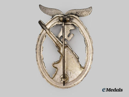 germany,_luftwaffe._a_rare_flak_badge,_hollow_version,_by_wilhelm_hobacher___m_n_c8820