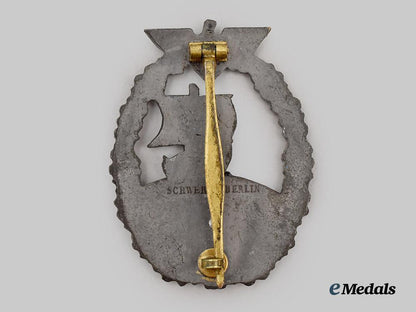 germany,_kriegsmarine._an_auxiliary_cruiser_war_badge,_late-_war_example,_by_schwerin___m_n_c8836