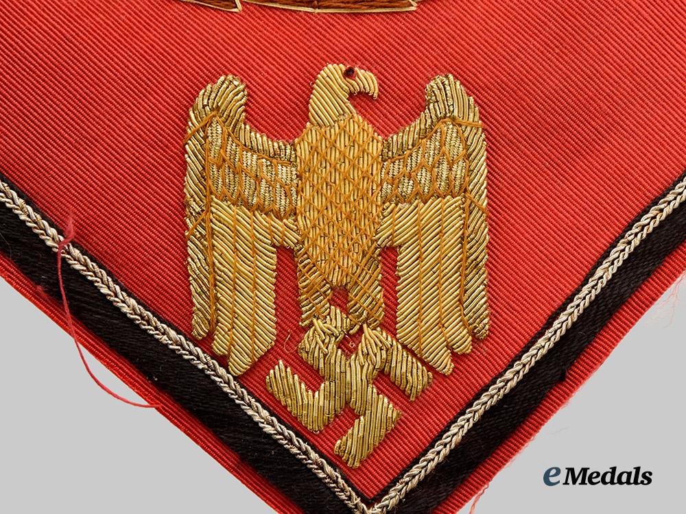 germany,_n_s_d_a_p._a_rare_standard_of_the_führer_and_reichskanzler,_veteran-_retrieved_panel___m_n_c8840