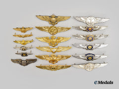 United States. A Lot of Eighteen Uniform Insignia