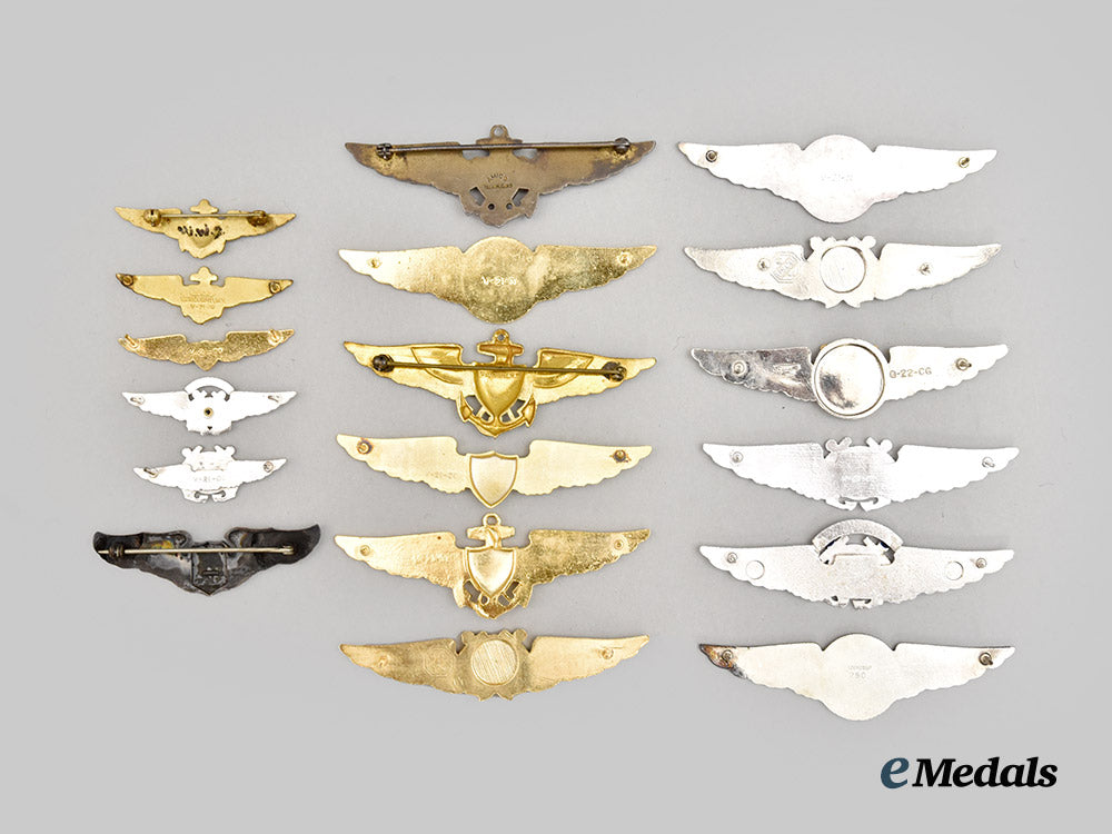 united_states._a_lot_of_eighteen_uniform_insignia___m_n_c8850