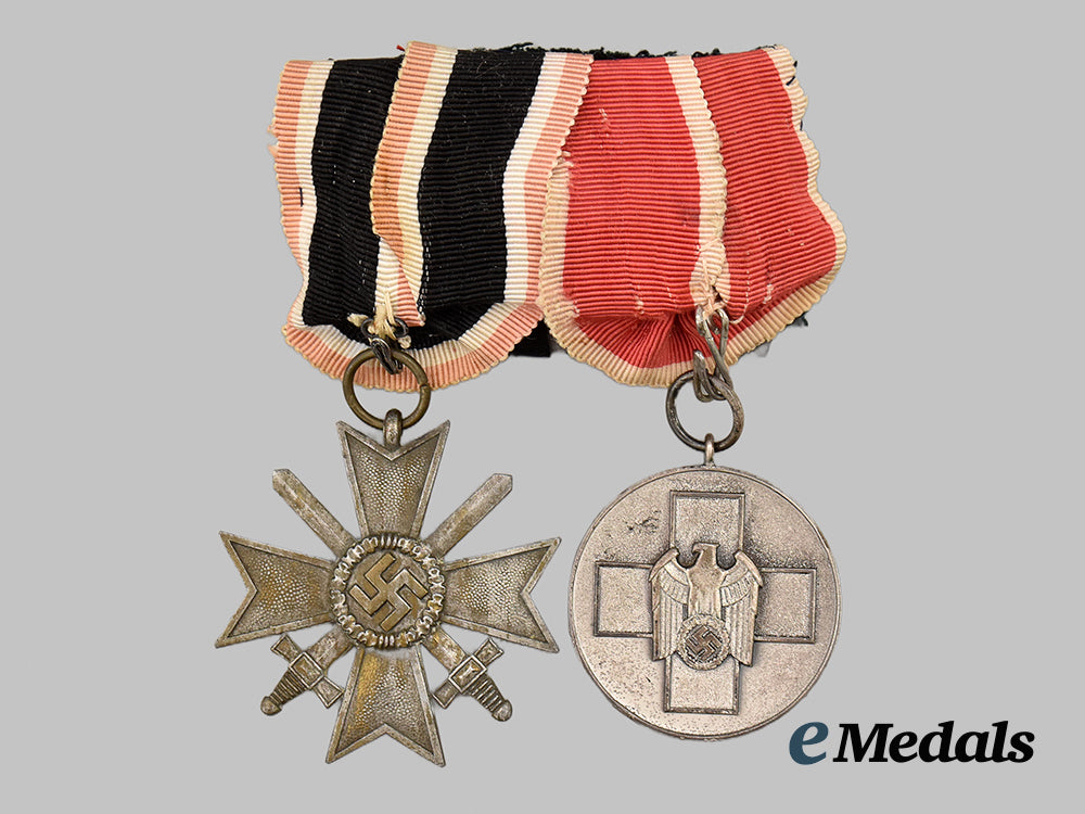 germany,_ordnungspolizei._a_medal_bar_and_award_documents_to_hauptwachtmeister_alfred_lorenz___m_n_c8866