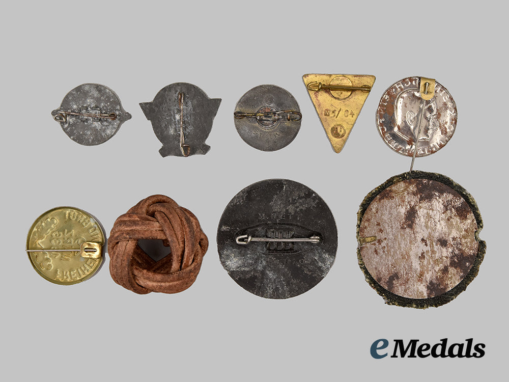 germany,_third_reich._a_mixed_lot_of_badges___m_n_c8875