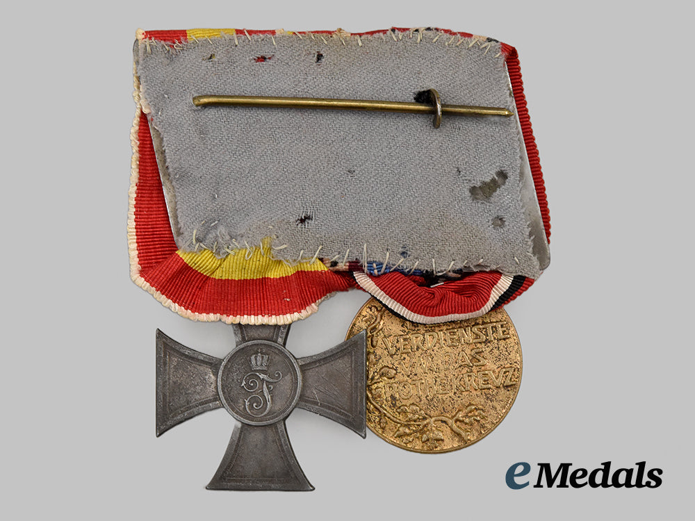 germany,_imperial._a_medal_bar_for_war_assistance,_mounted_for_formal_wear___m_n_c8941