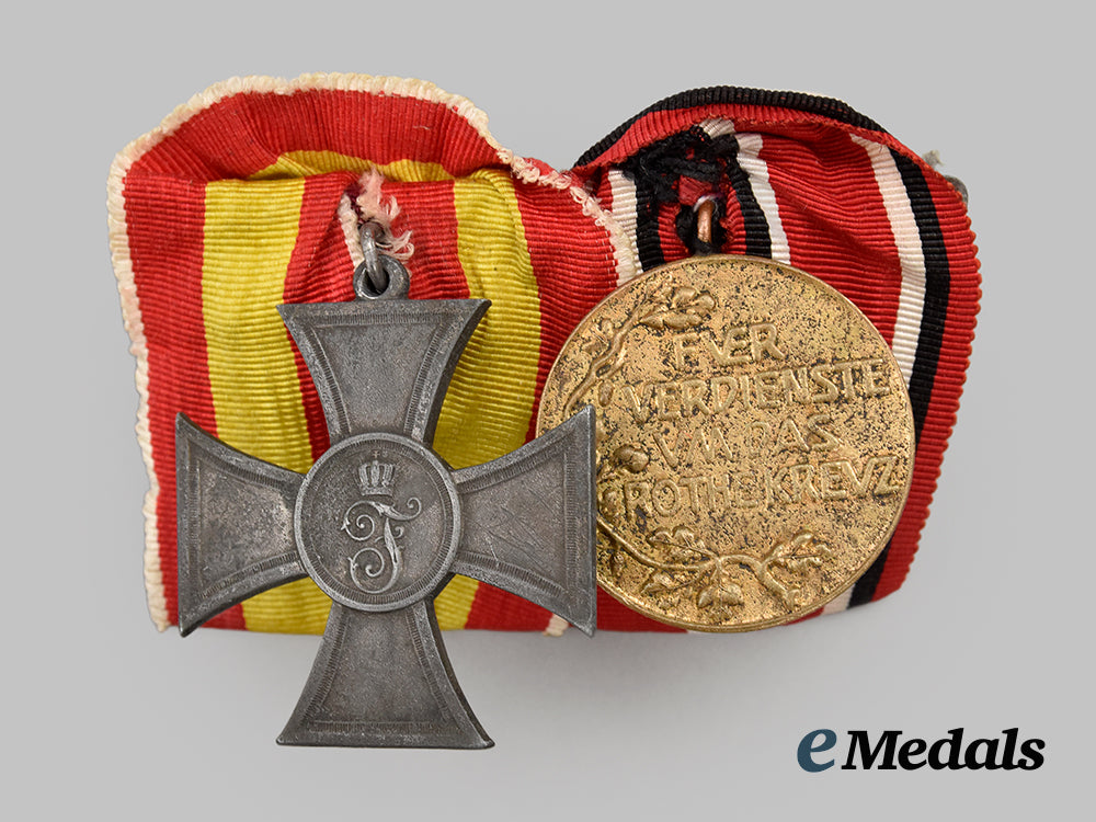 germany,_imperial._a_medal_bar_for_war_assistance,_mounted_for_formal_wear___m_n_c8941b