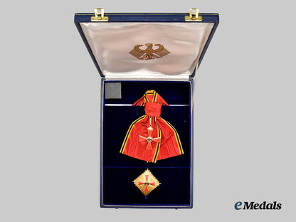 germany,_federal_republic._an_order_of_merit_of_the_federal_republic_of_germany,_grand_cross_of_merit_set_with_case,_by_steinhauer&_lück___m_n_c8944