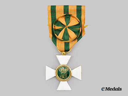 luxembourg,_grand_duchy._an_order_of_the_oak_crown_in_gold,_knight’s_cross,_c.1900___m_n_c8984