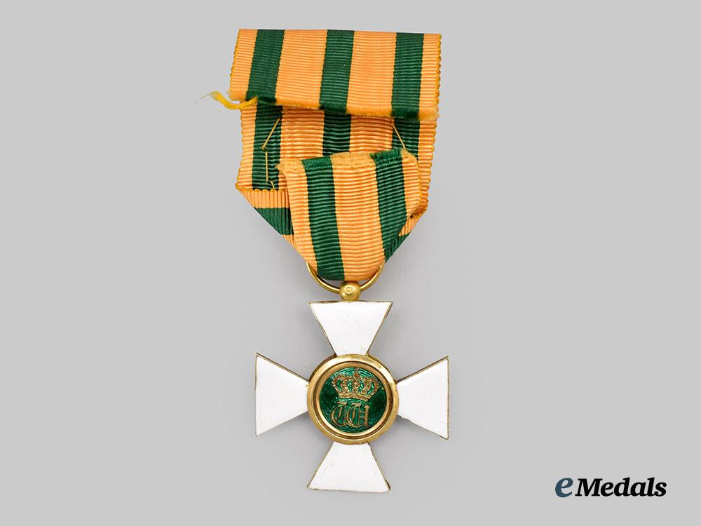 luxembourg,_grand_duchy._an_order_of_the_oak_crown_in_gold,_knight’s_cross,_c.1900___m_n_c8986