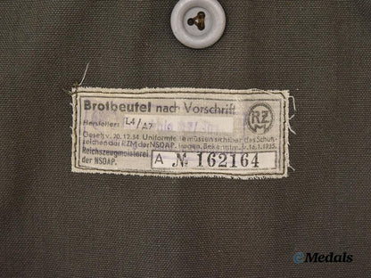 germany,_n_s_d_a_p._a_bread_bag_for_political_and_s_a_personnel___m_n_c9038