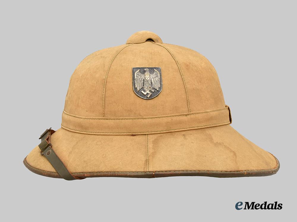 germany,_heer._a_tropical_pith_helmet,_first_pattern,_by_g._a._hoffmann_helmfabrik___m_n_c9047