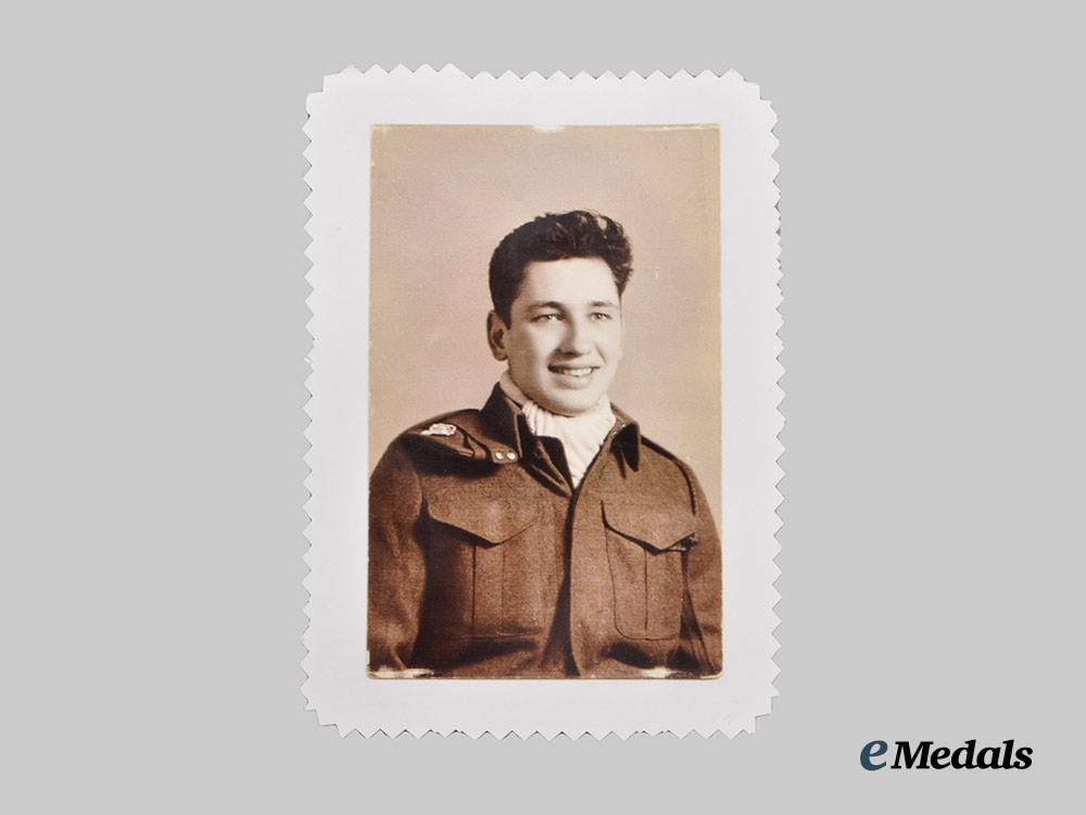 canada,_commonwealth._an_air_crew_europe_memorial_group_to_flight_sergeant_stoner___m_n_c9057
