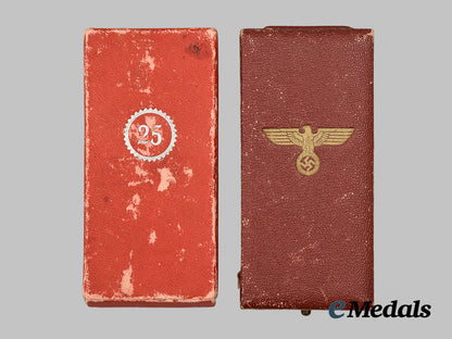 germany,_third_reich._a_pair_of_awards___m_n_c9099