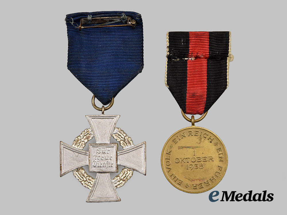 germany,_third_reich._a_pair_of_awards___m_n_c9103