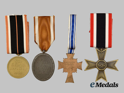 germany,_third_reich._a_mixed_lot_of_packaged_awards___m_n_c9123