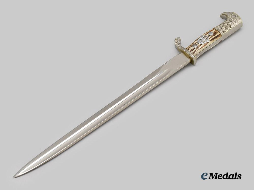 germany,_ordnungspolizei._an_officer’s_dress_bayonet,_long_version,_by_carl_eickhorn___m_n_c9129