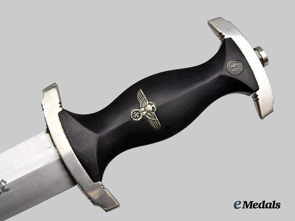 germany,_s_s._a_model1936_chained_service_dagger___m_n_c9135-_recovered