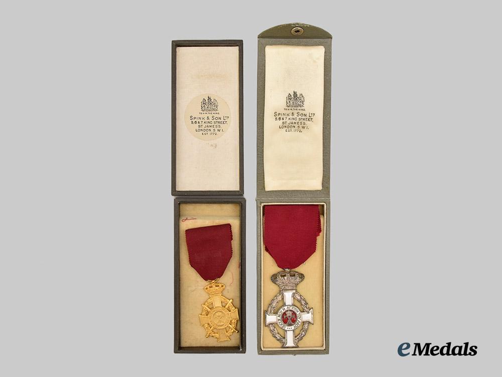 greece,_kingdom._two_orders_of_george_i,_knight_and_commemorative_cross,_by_spink&_son,_with_cases___m_n_c9145