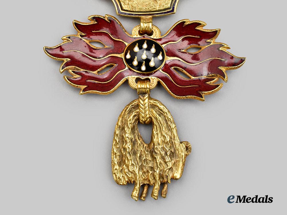 austria,_second_republic._an_order_of_the_golden_fleece,_neck_badge,_exhibition_example,_by_rothe&_neffe,_c.1980___m_n_c9147