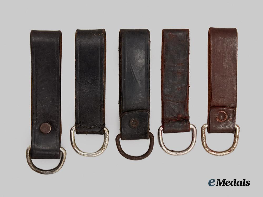 germany,_wehrmacht._a_mixed_lot_of_hangers_for_edged_weapons___m_n_c9165