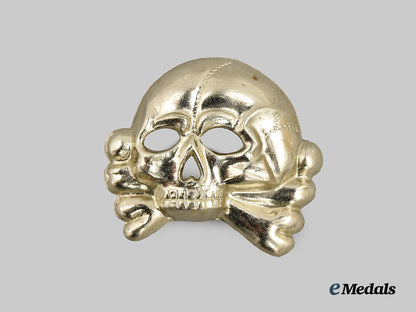germany,_s_s._a_mint_allgemeine_s_s_first_pattern_totenkopf_visor_cap_insignia___m_n_c9180