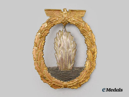 germany,_kriegsmarine._a_minesweeper_war_badge,_by_wilhelm_deumer___m_n_c9212
